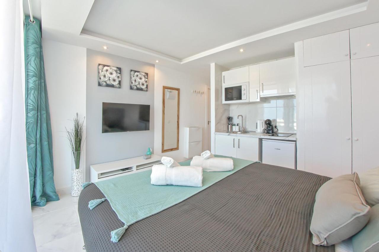 Modern Studio With A Sea View And Pool Access Ponderosa 801 Playa de las Americas  Exterior photo